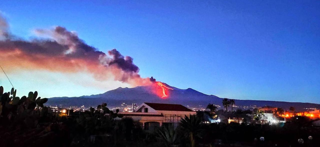 Villa Casa Del Sole Con Vista Sull'Etna A 200 Mt Dal Mare Acireale Exterior foto