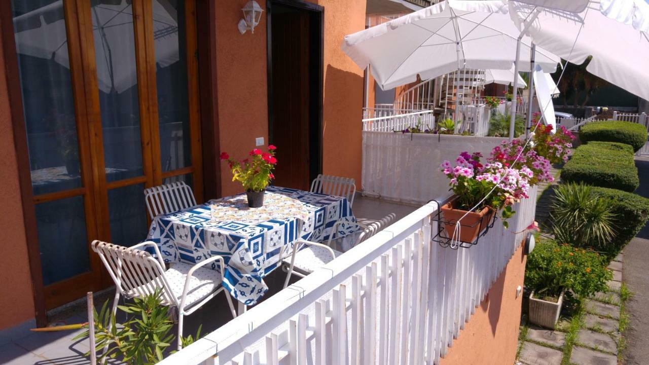 Villa Casa Del Sole Con Vista Sull'Etna A 200 Mt Dal Mare Acireale Exterior foto